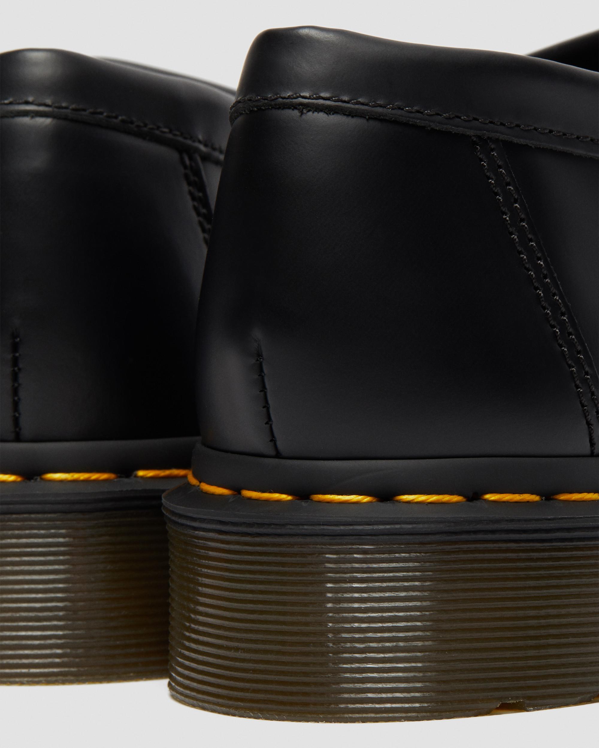 Mocasines Adrian Yellow Stitch de cuero Smooth con borla