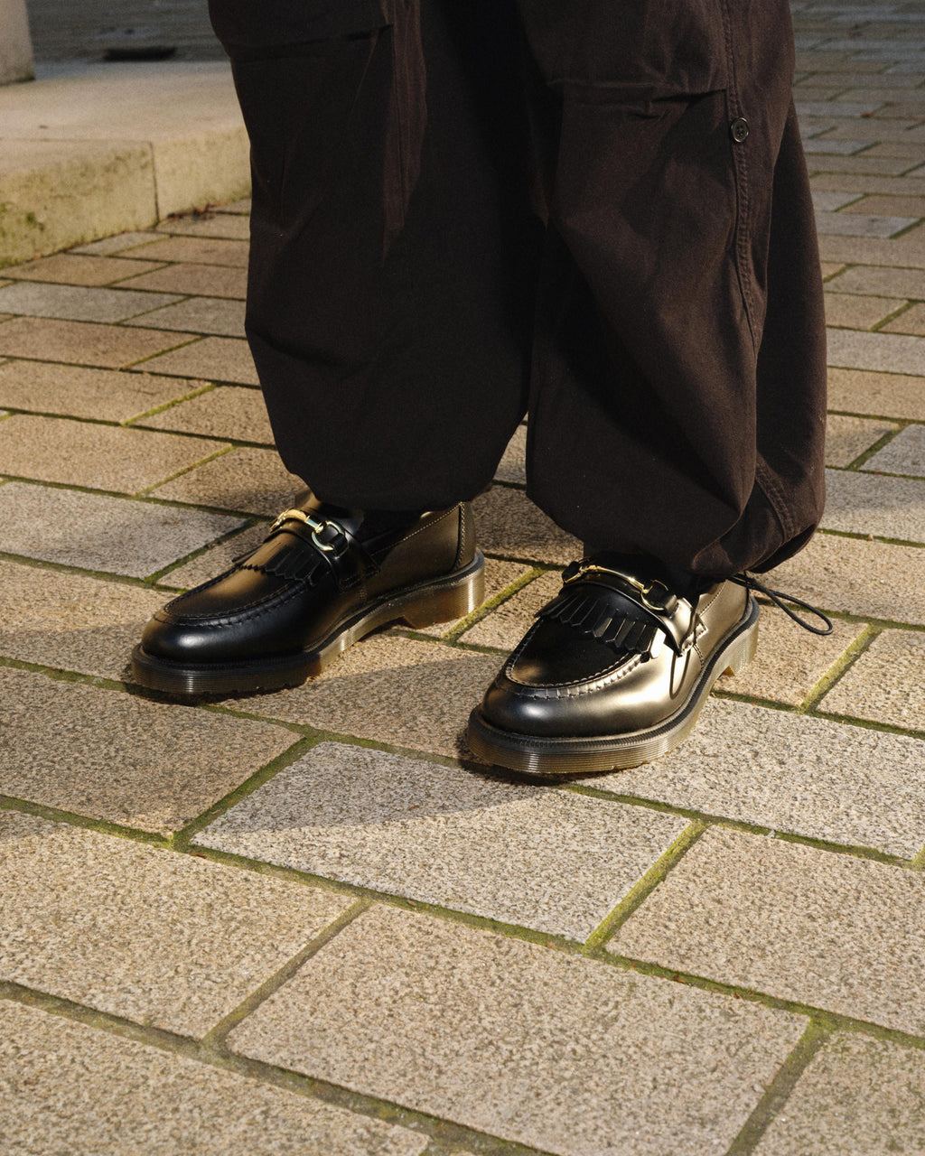 Mocasines Adrian de cuero Smooth con bridón y flecos Dr. Martens - vista lateral