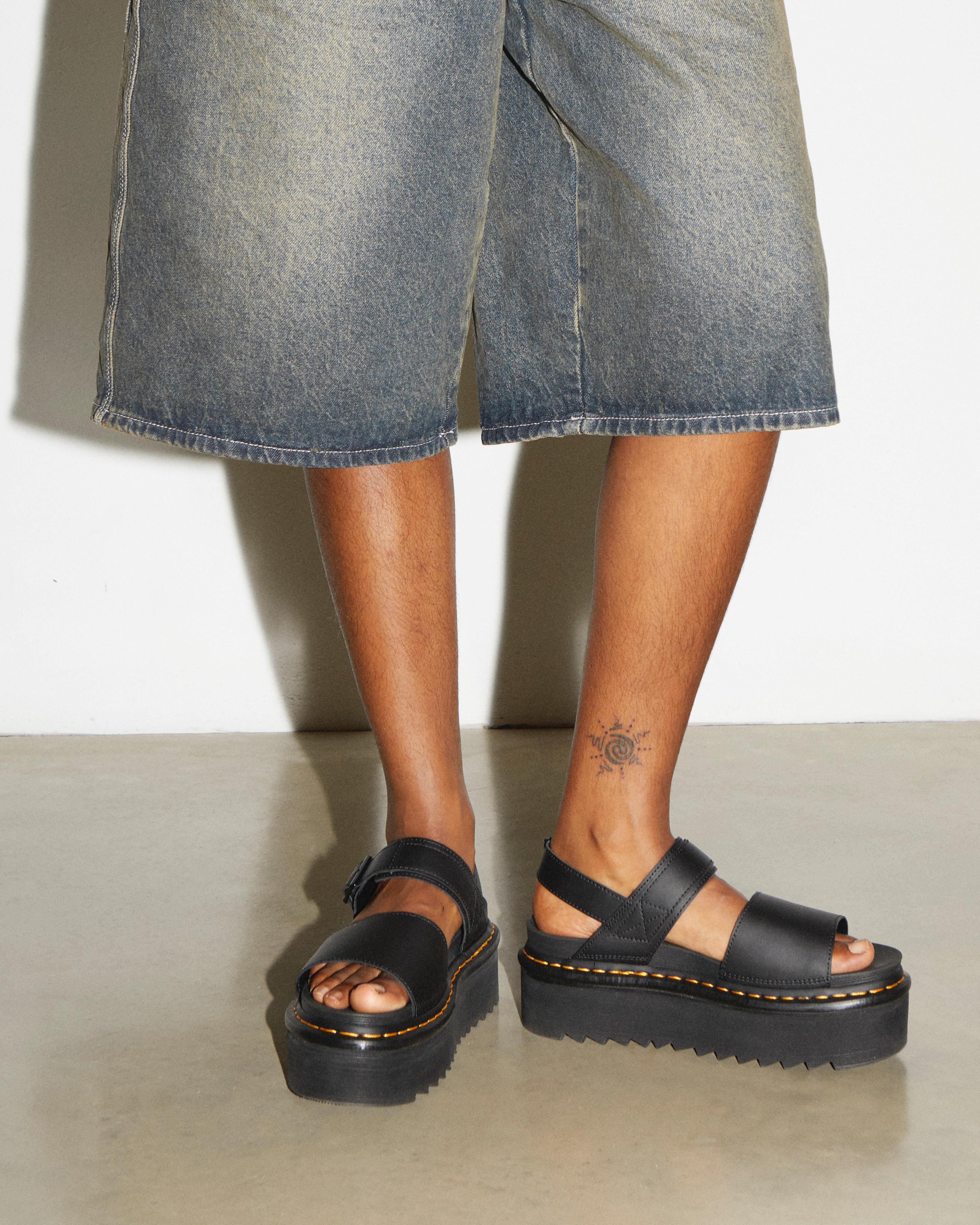 Sandalias de tiras con plataforma Voss Quad en cuero