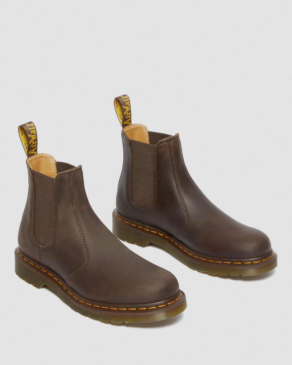 Botas Chelsea 2976 Yellow Stitch de cuero Crazy Horse Dr. Martens - imagen 5