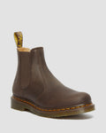 Botas Chelsea 2976 Yellow Stitch de cuero Crazy Horse Dr. Martens - vista frontal