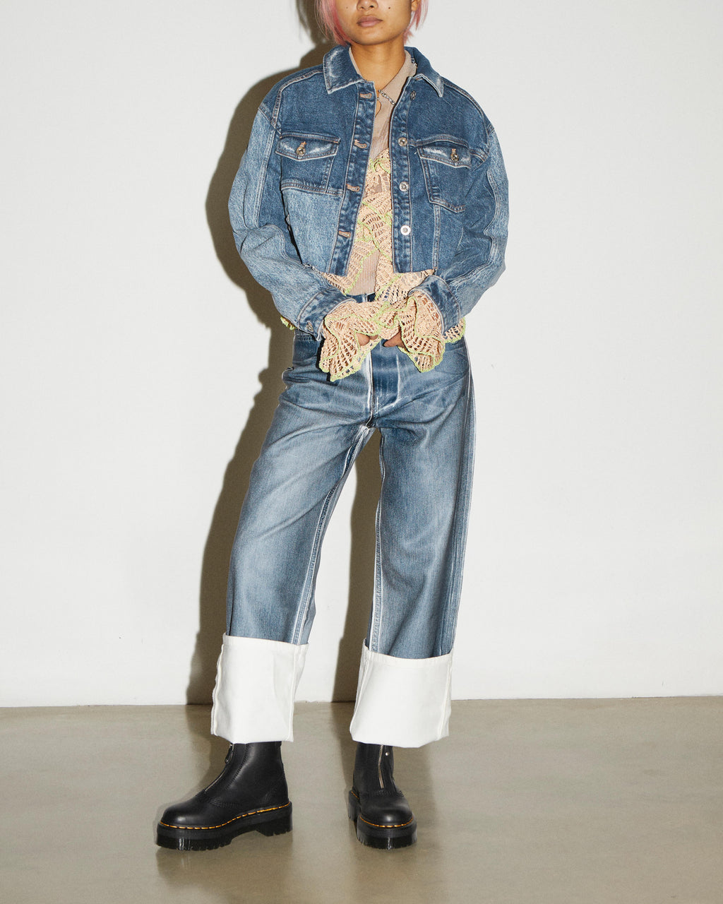 Botas con plataforma Jetta Dr. Martens - vista lateral