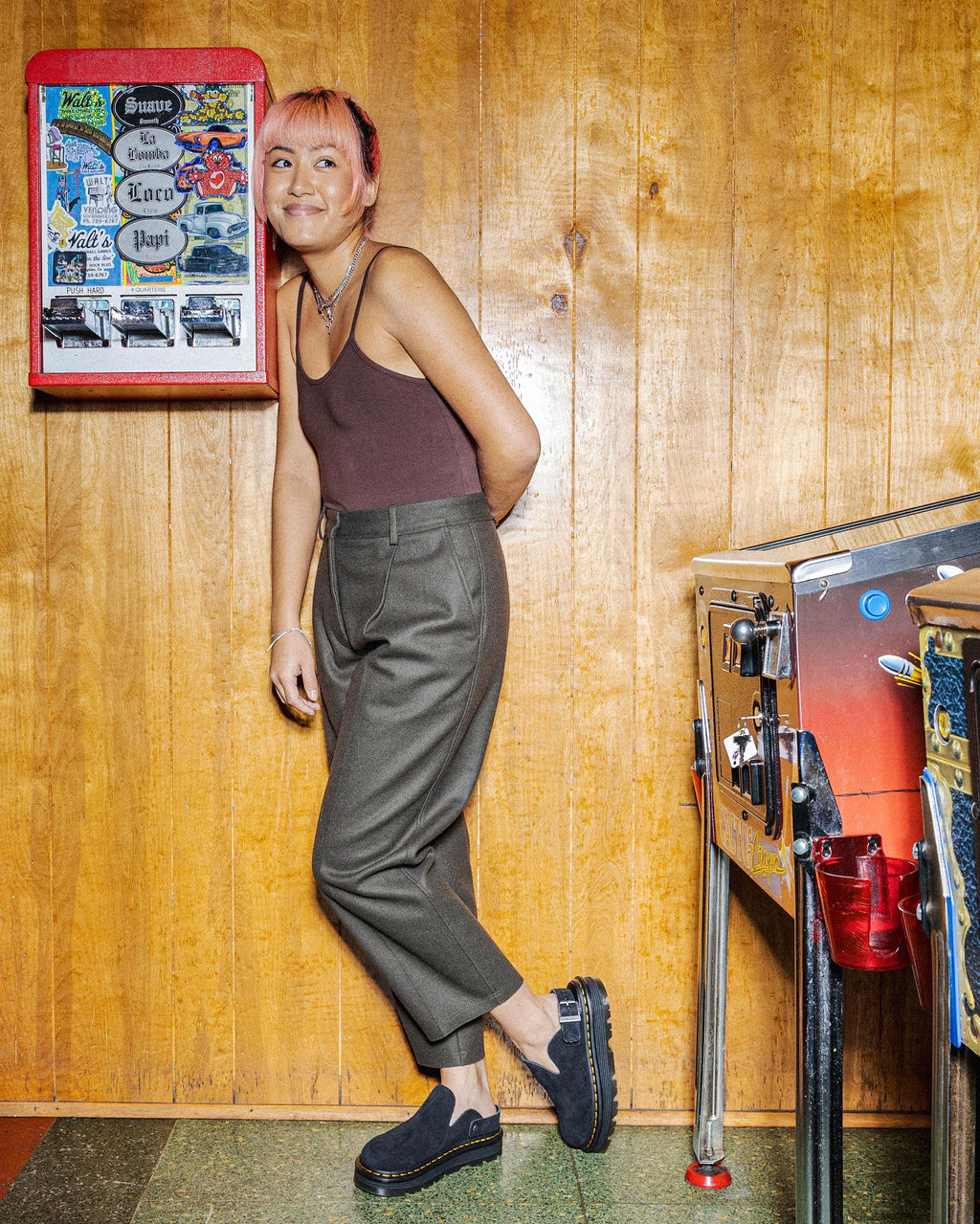 Zuecos informales con plataforma Zebzag de Gamuza Dr. Martens - vista superior