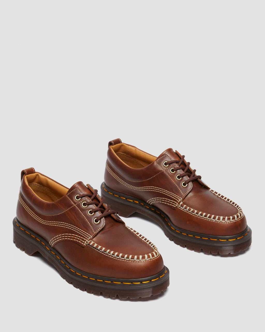 Zapatos Lowell Moc Toe de cuero