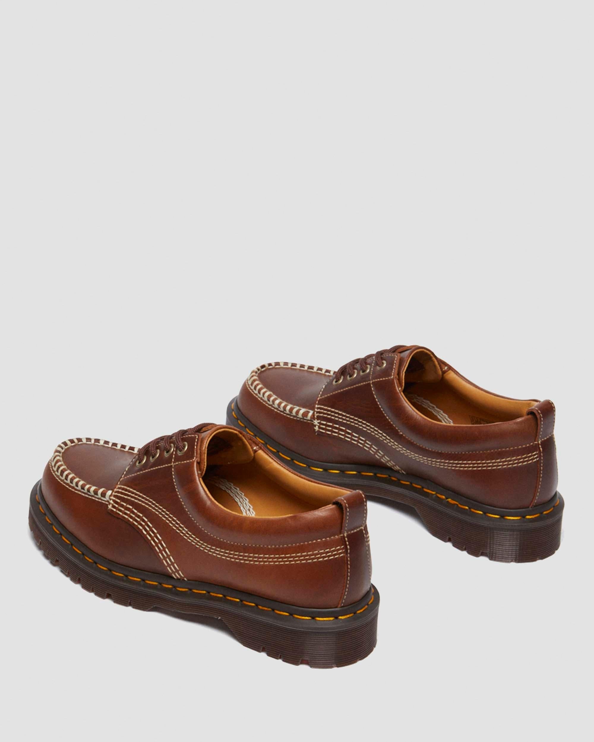 Zapatos Lowell Moc Toe de cuero