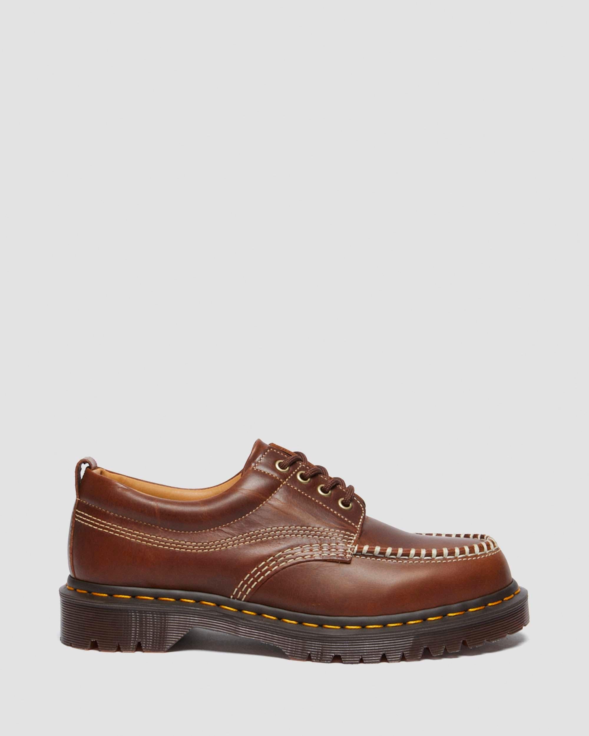 Zapatos Lowell Moc Toe de cuero