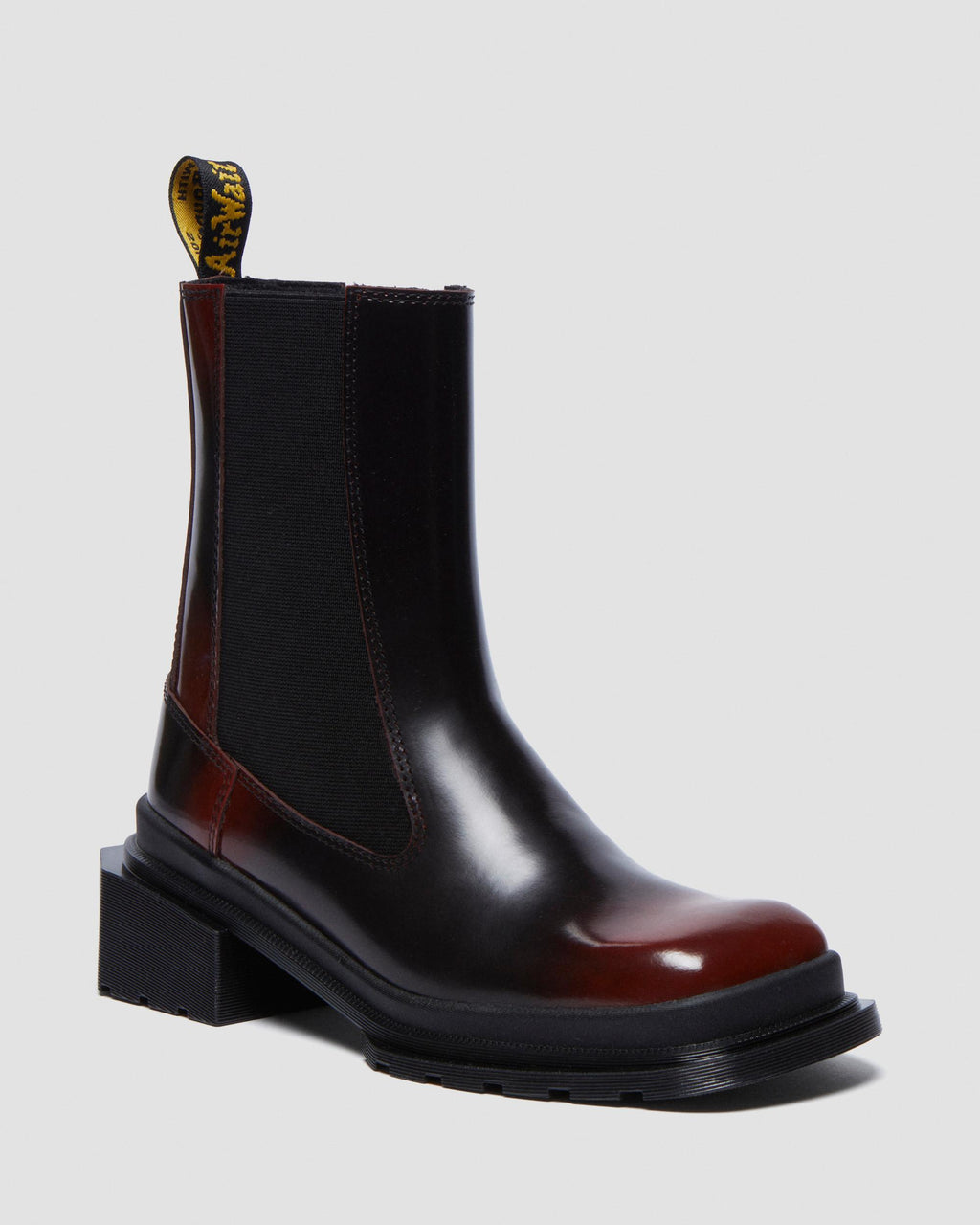 Botas Chelsea Maybole de cuero con puntera cuadrada Dr. Martens - vista frontal