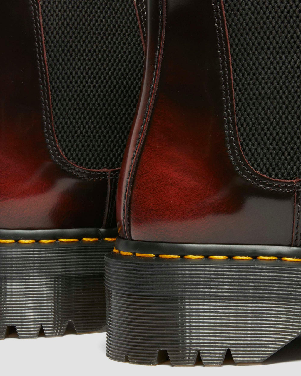 Botas Chelsea 2976 Yellow Stitch de cuero Arcadia Dr. Martens - imagen 7