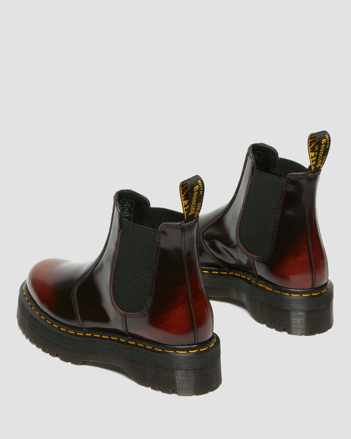 Botas Chelsea 2976 Yellow Stitch de cuero Arcadia Dr. Martens - imagen 5