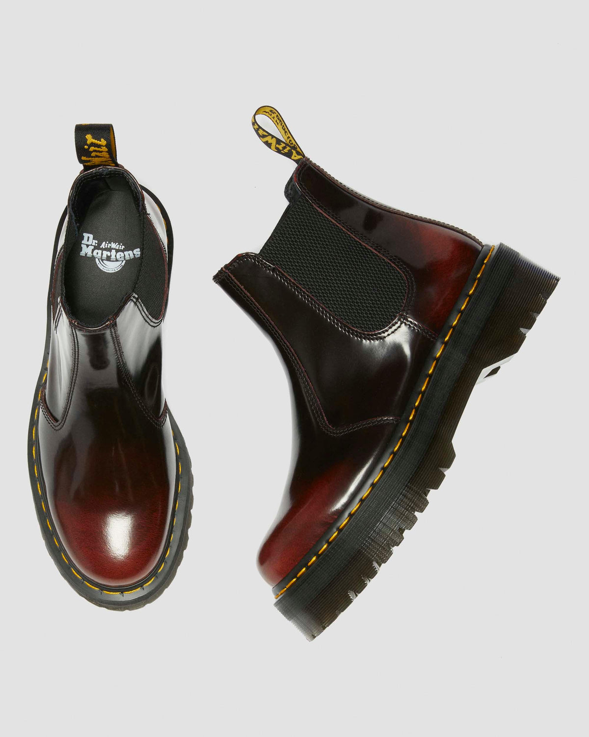 Botas Chelsea 2976 Yellow Stitch de cuero Arcadia Dr. Martens - imagen 9