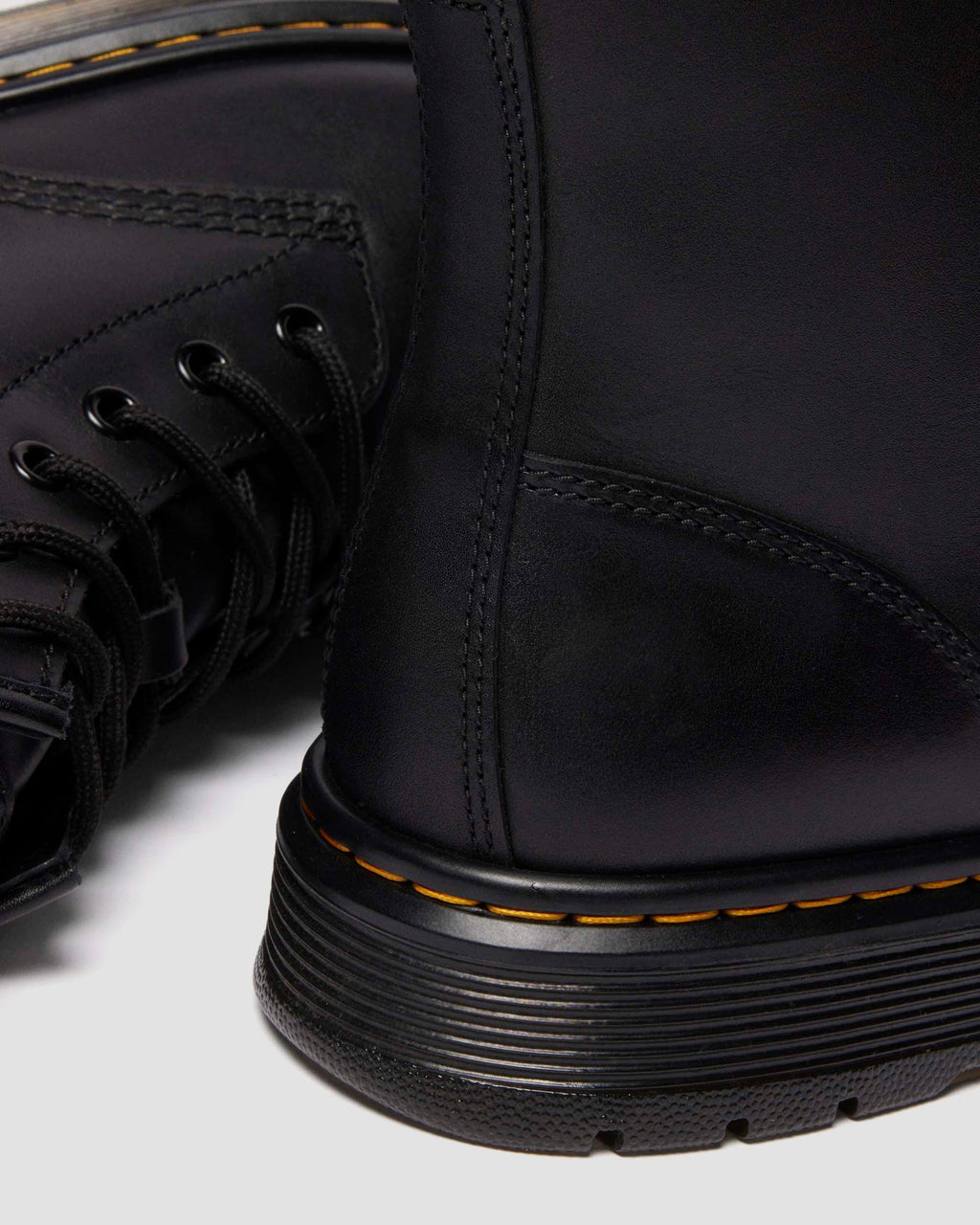 Botí­n Chukka Brookline de cuero blando Dr. Martens - imagen 8