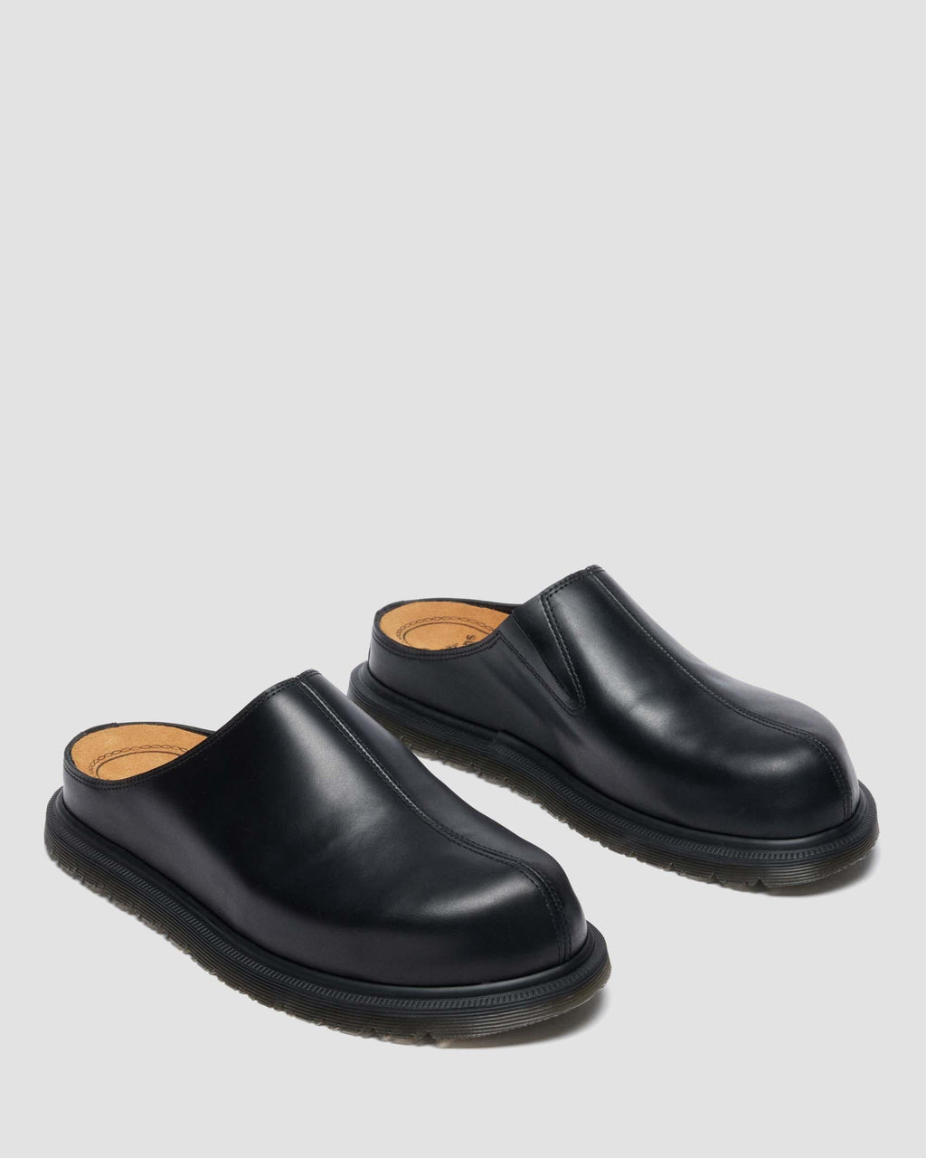 Zuecos San de cuero Dr. Martens - imagen 5