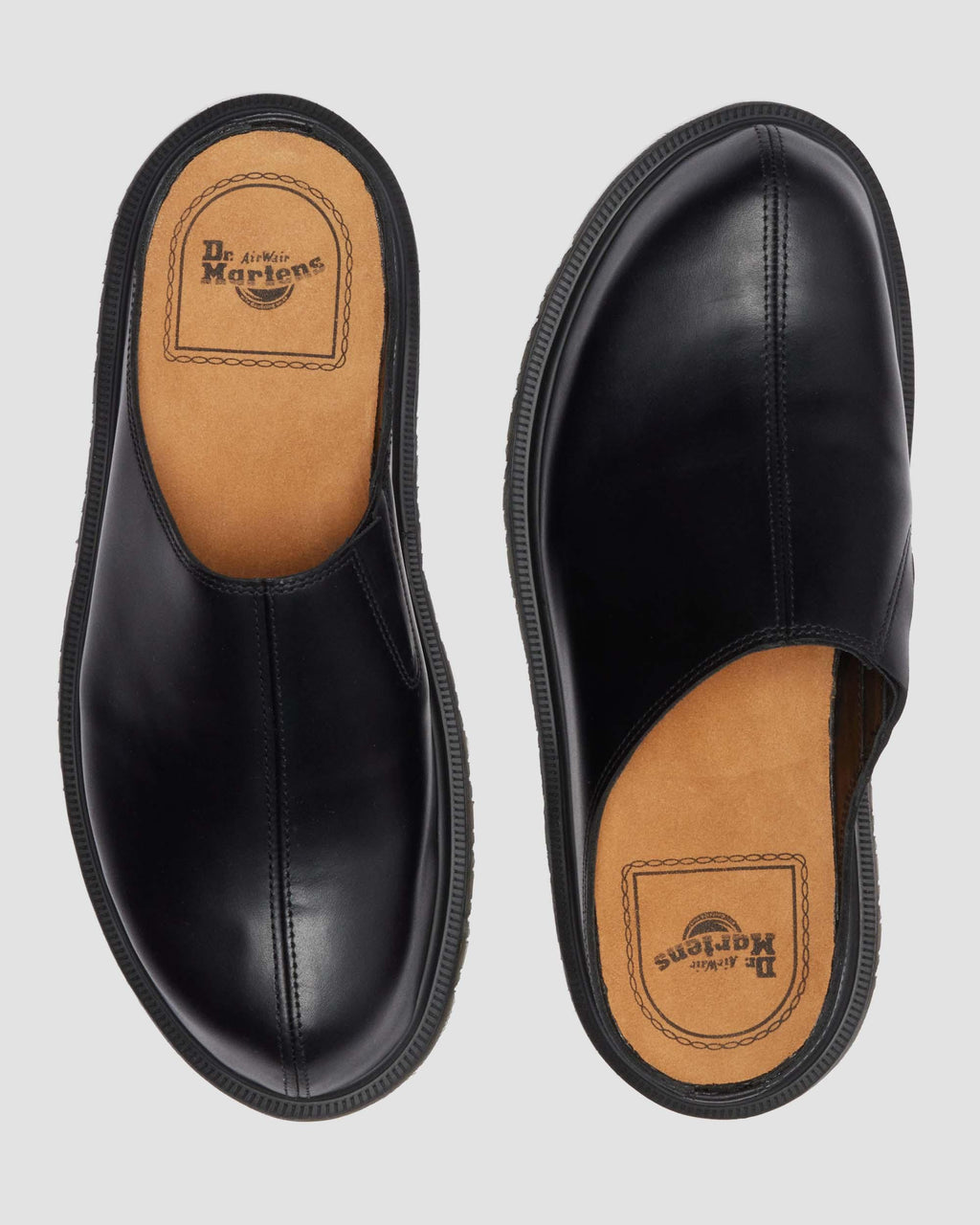 Zuecos San de cuero Dr. Martens - imagen 10