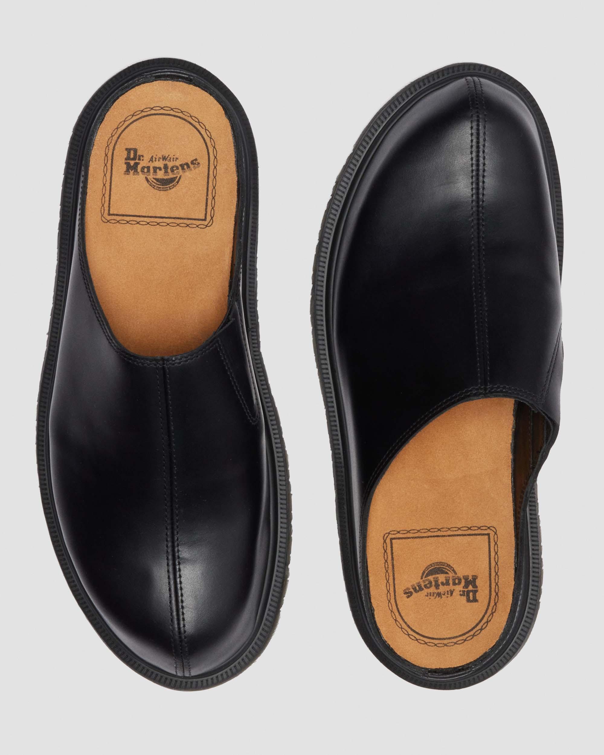 Zuecos San de cuero Dr. Martens - imagen 10