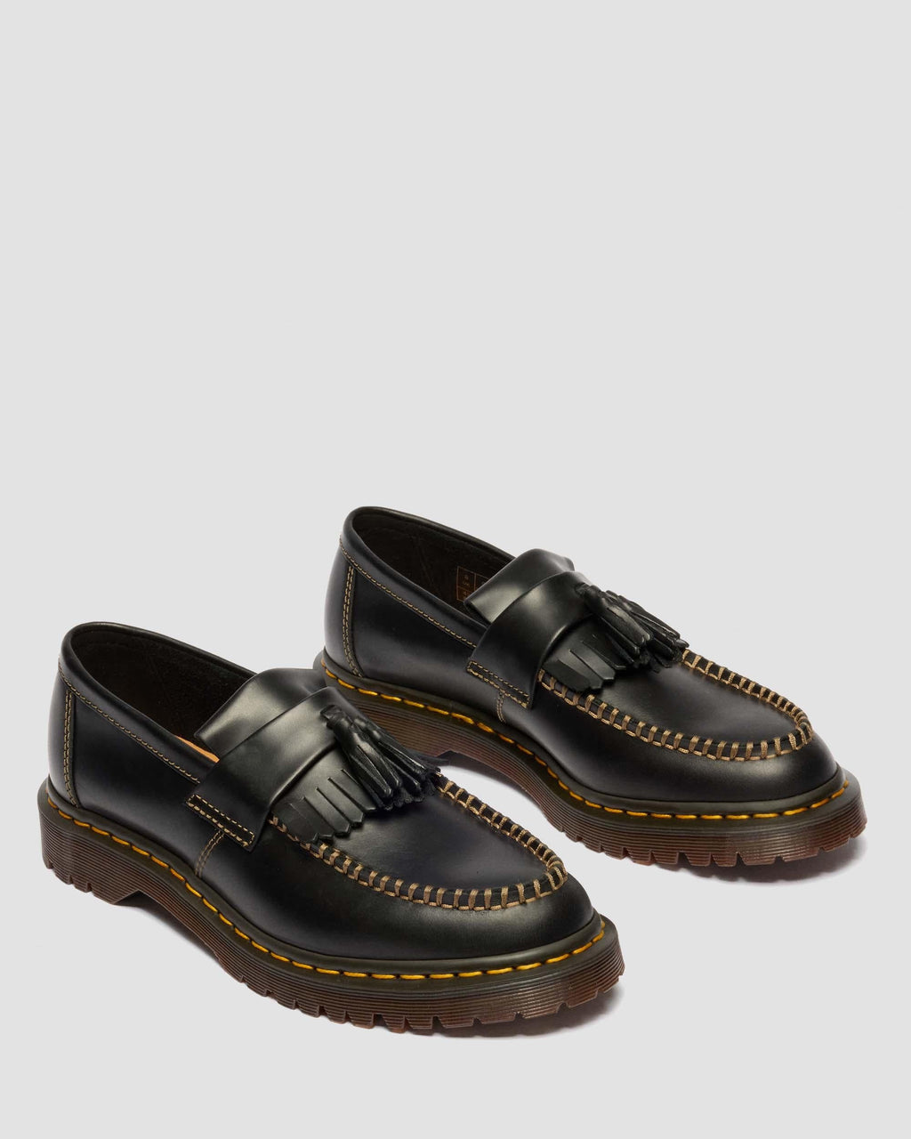 Mocasines Adrian de piel Orleans con borlas