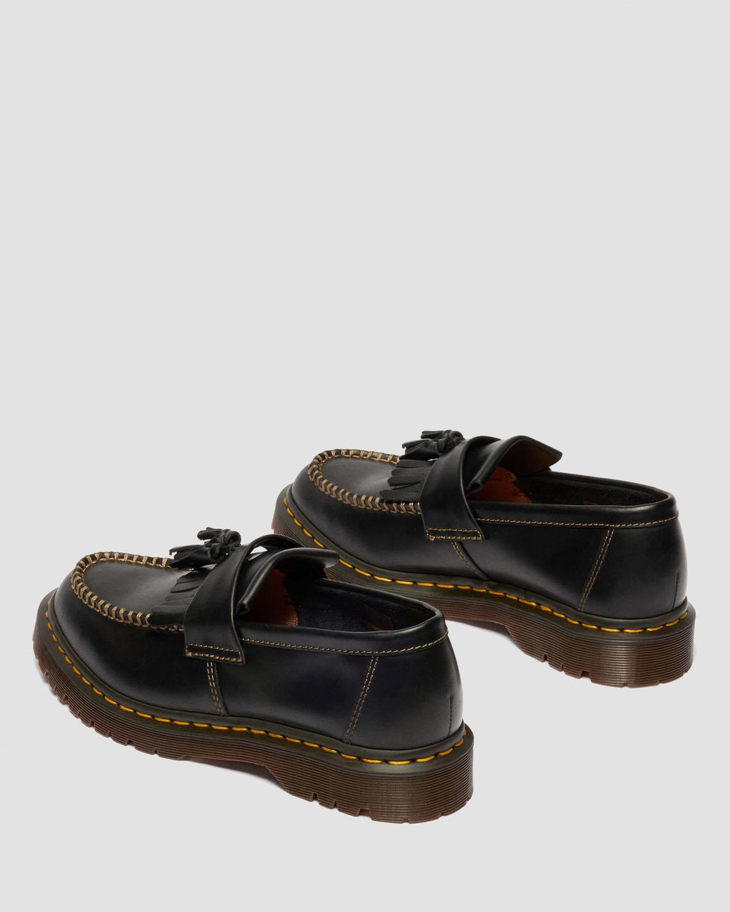 Mocasines Adrian de piel Orleans con borlas