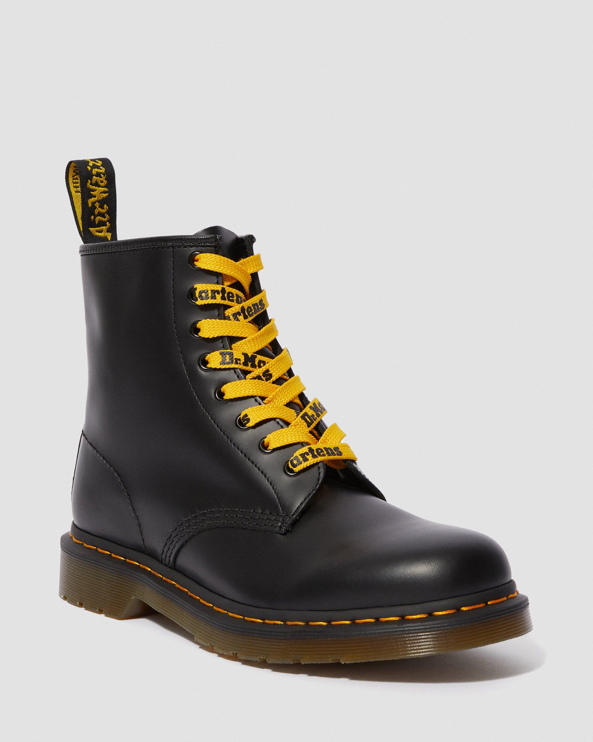 Cordones planos de 140 cm (8-10 ojales) Dr. Martens - vista lateral