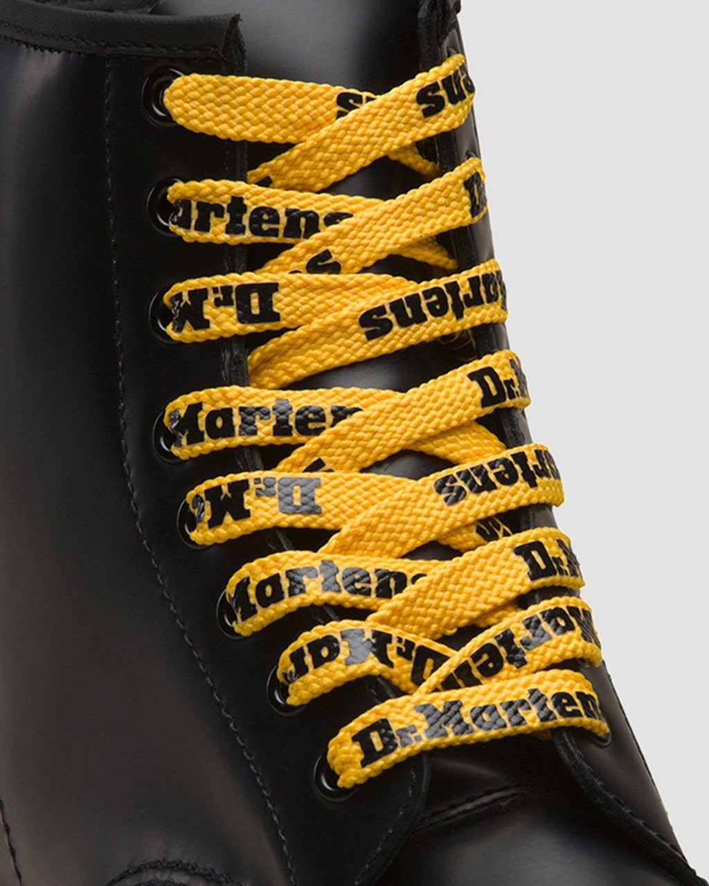 Cordones planos de 140 cm (8-10 ojales) Dr. Martens - vista superior