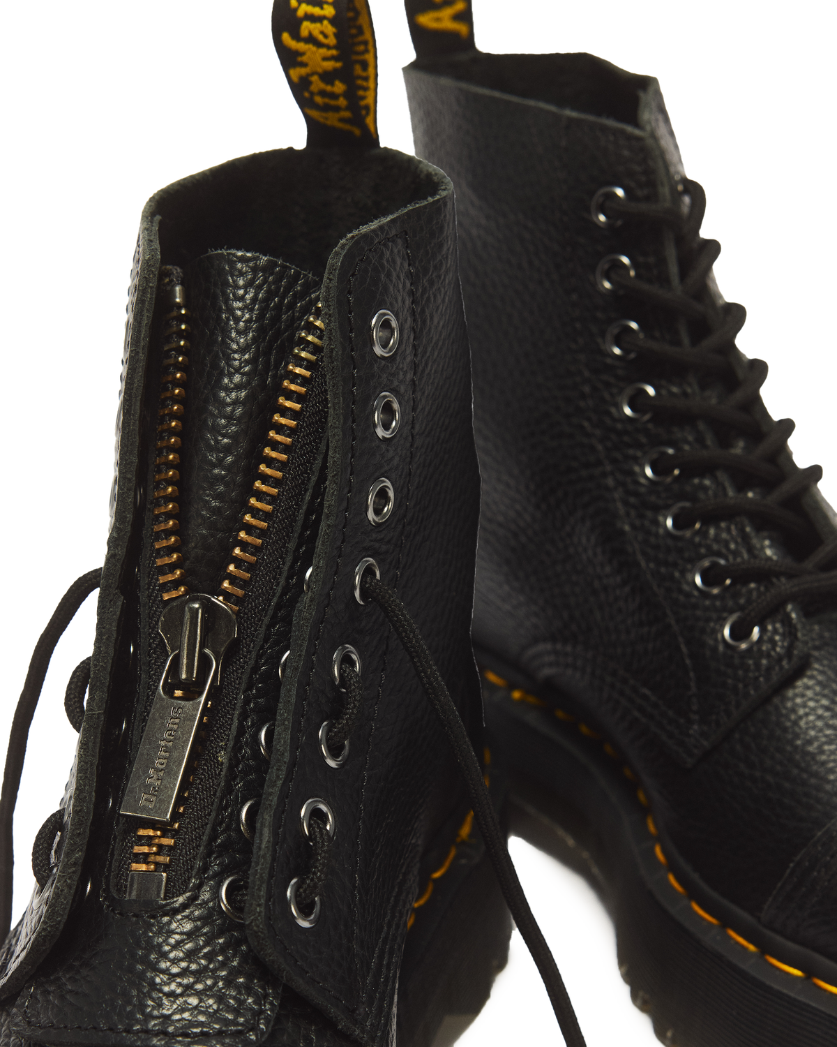 Botas con plataforma Sinclair de cuero Milled Nappa Dr. Martens - vista trasera
