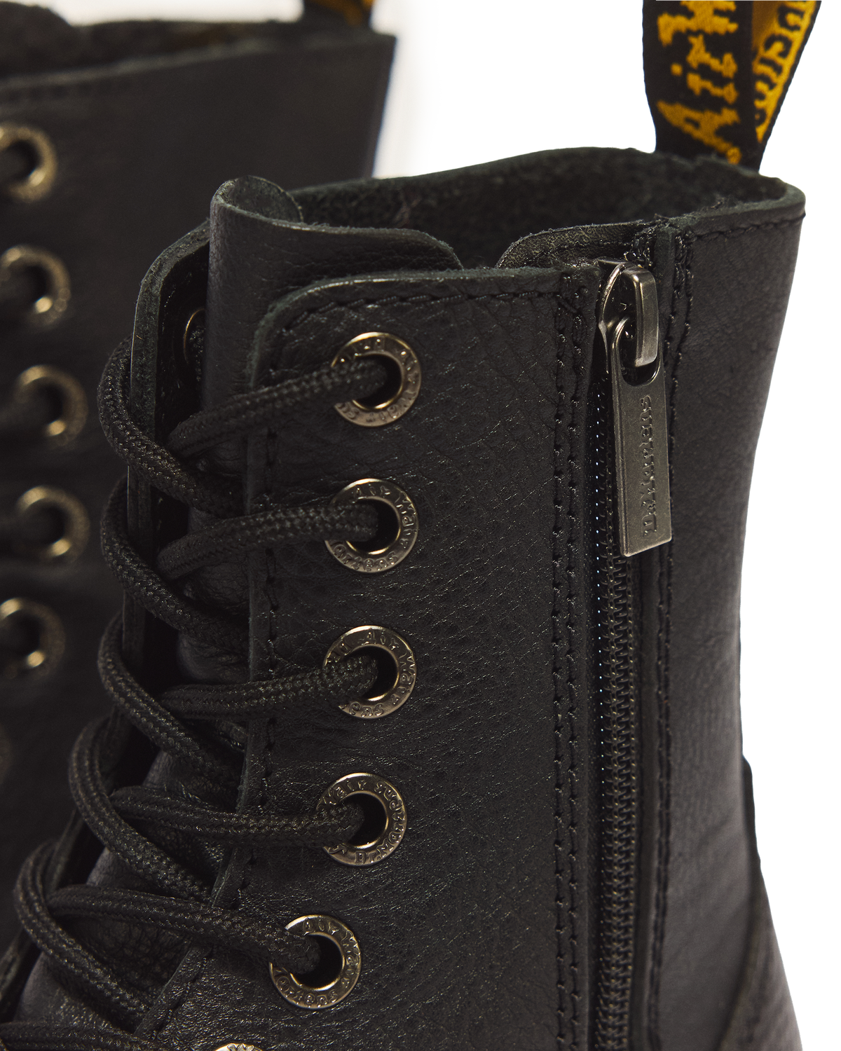 Botas con plataforma Jadon III de cuero Pisa Dr. Martens - vista trasera
