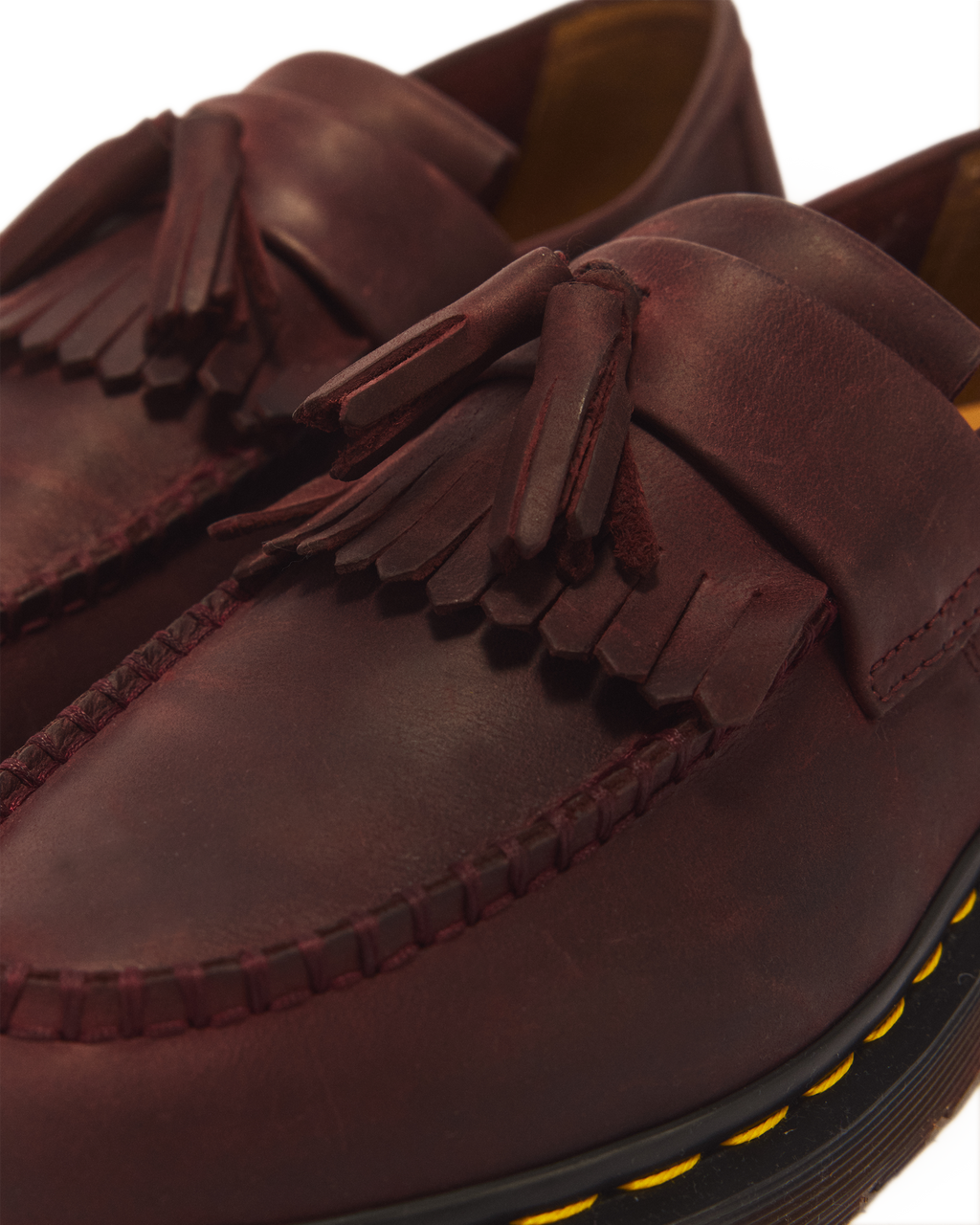 Mocasines Adrian de cuero Crazy Horse con borlas