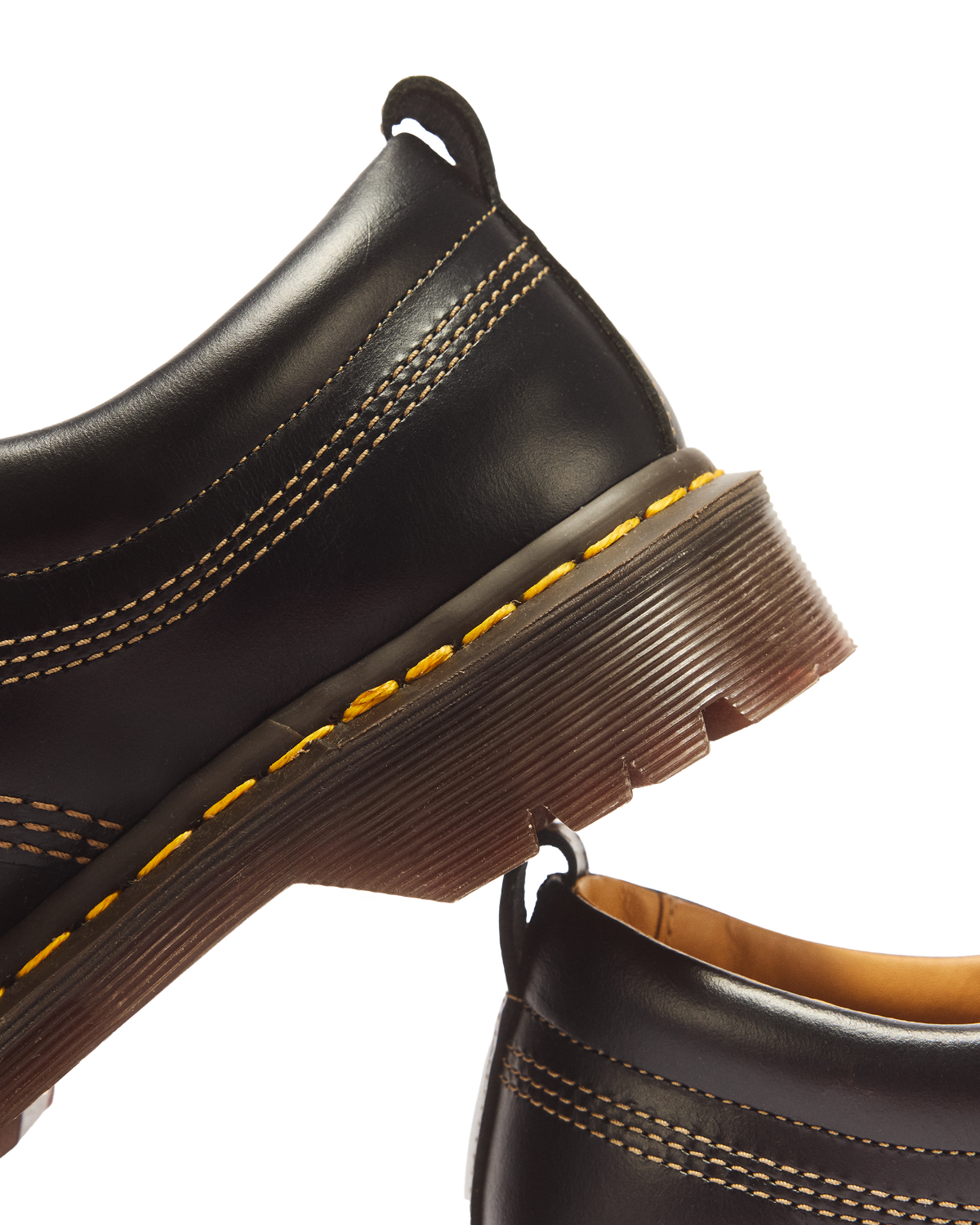 Zapatos Lowell Moc Toe de cuero Dr. Martens - vista trasera