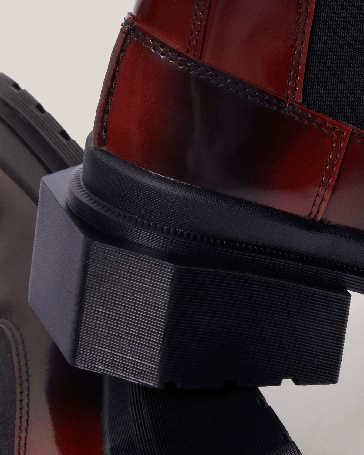 Botas Chelsea Maybole de cuero con puntera cuadrada Dr. Martens - imagen 8