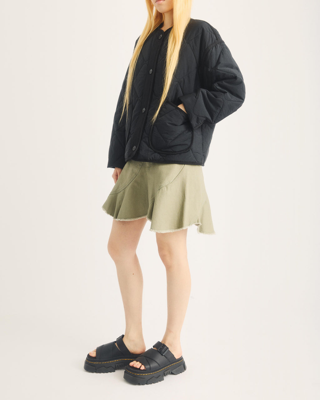 Sandalias Mattison Dr. Martens - vista lateral