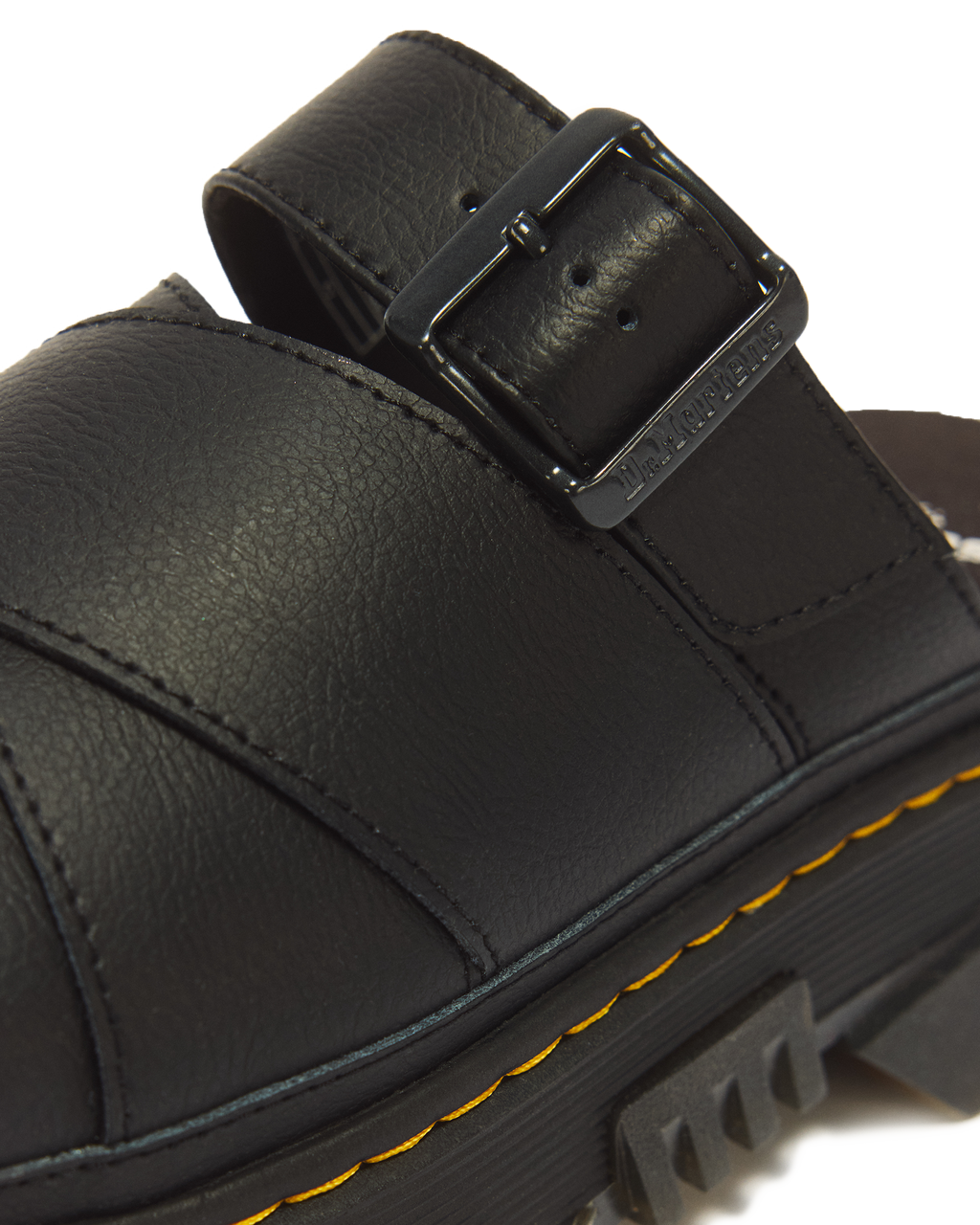 Sandalias Mattison Dr. Martens - vista trasera