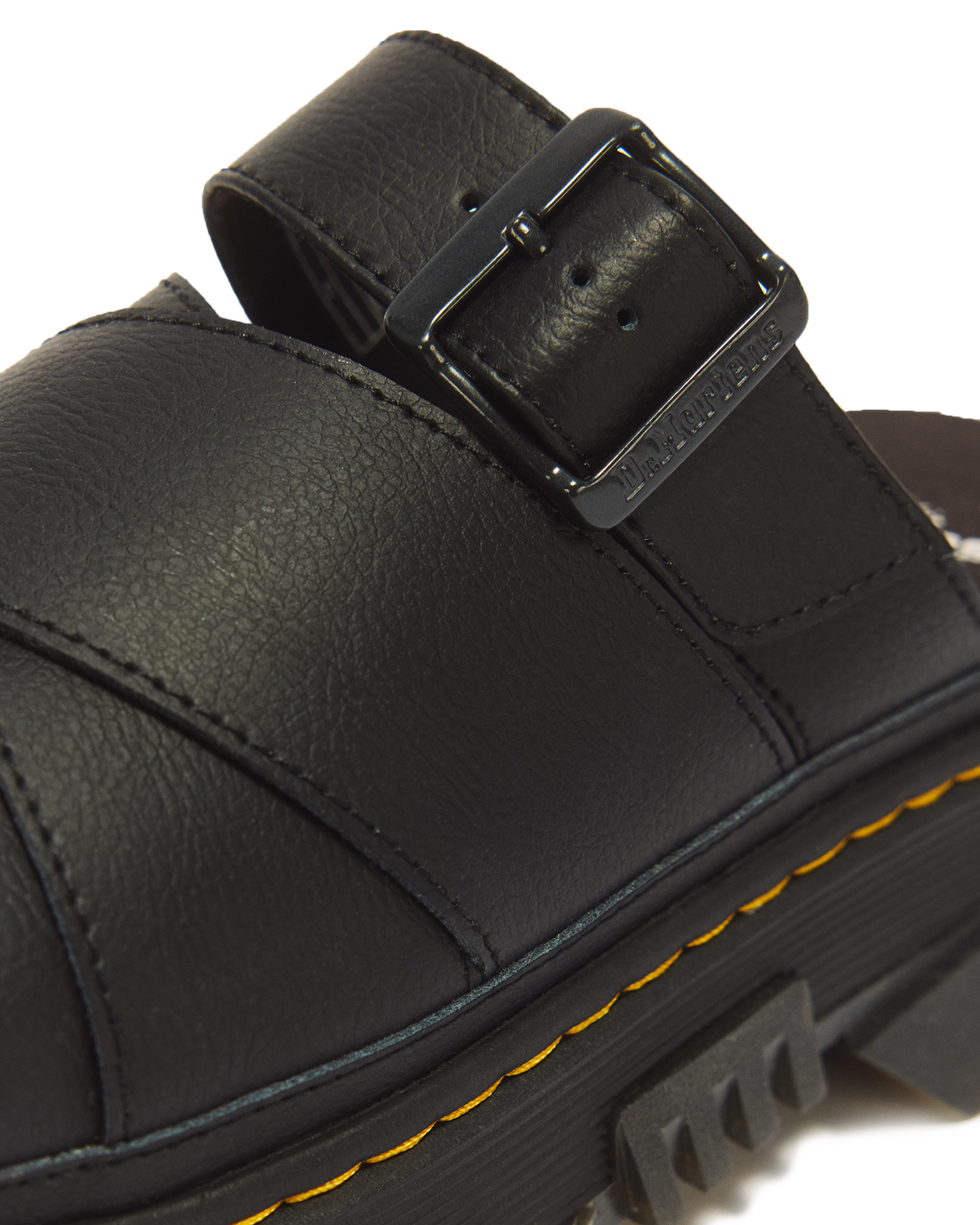 Sandalias Mattison Dr. Martens - vista trasera