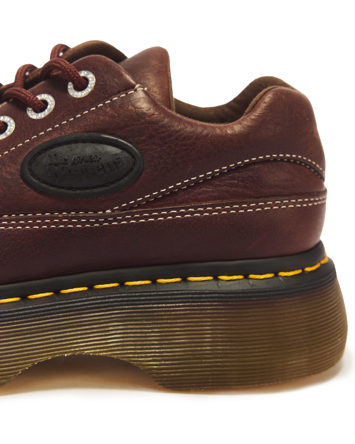 Zapatos Buzz de cuero Grizzly con 5 ojales Dr. Martens - vista trasera